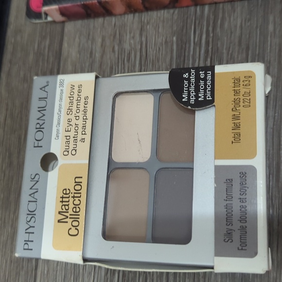 🌟NWT 4 Eyeshadow Lot - Picture 3 of 6
